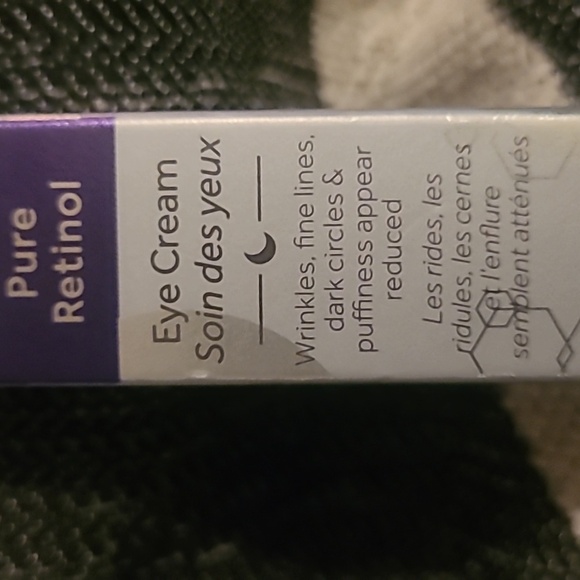 No7 pure retinol eye cream - Picture 3 of 3